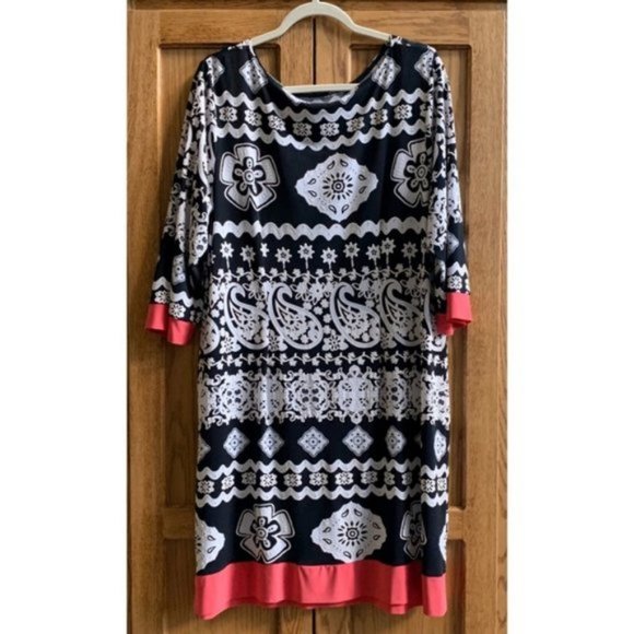 Tiana B 3/4 Sleeve Puff Print Shift Dress - Picture 3 of 6